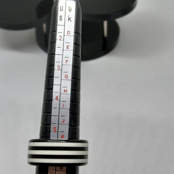 NWOT Size 5 1/5 Thick Black & White Striped Unisex Ring Acrylic Jewelry #15 - Picture 3 of 8